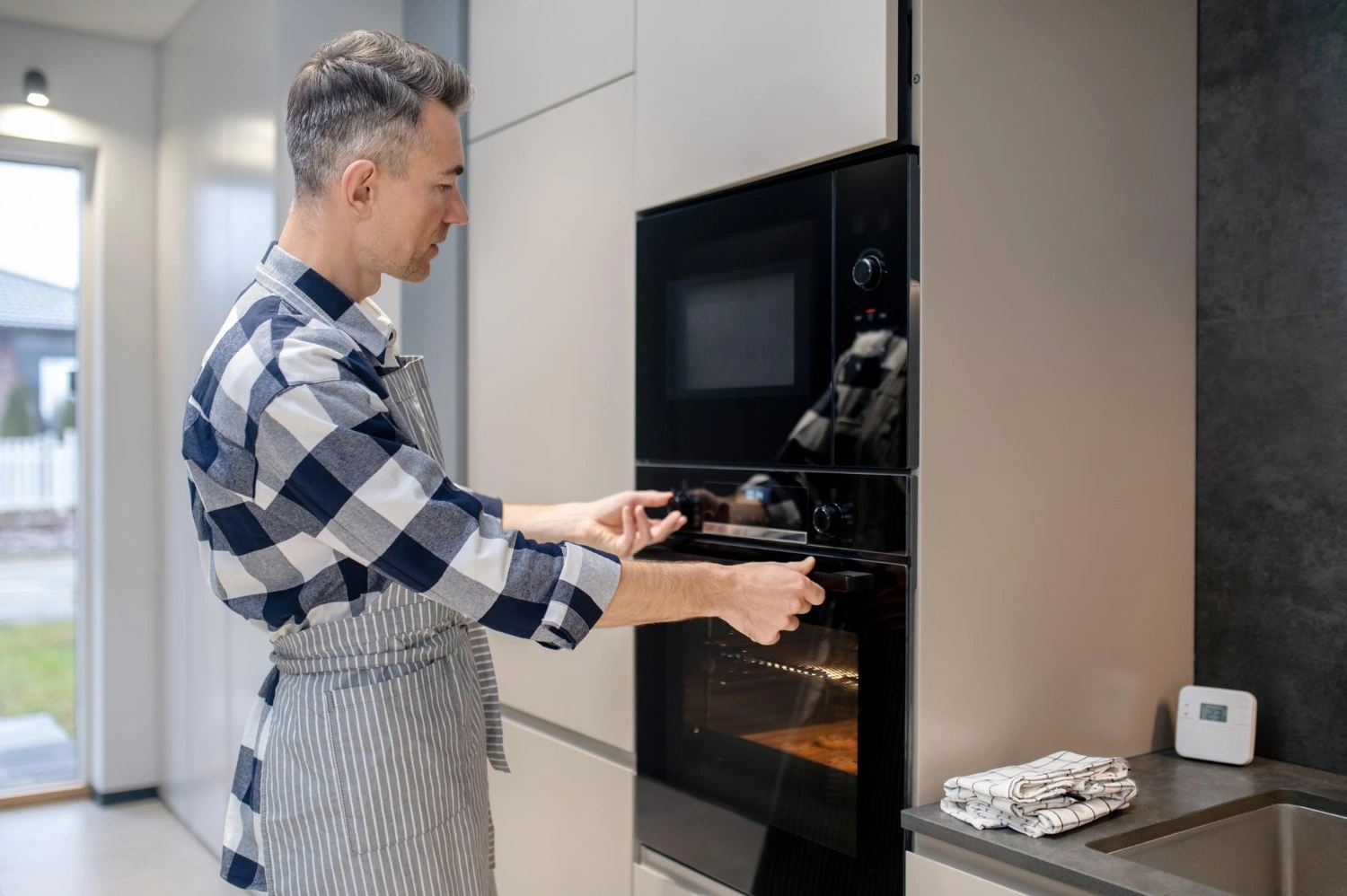 oven repair services in los angeles by abs appliance (1)